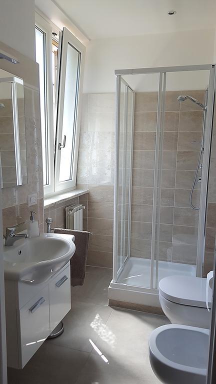 Quattro Stelle Al Porto Guest House Civitavecchia Eksteriør billede