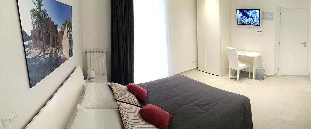 Quattro Stelle Al Porto Guest House Civitavecchia Eksteriør billede
